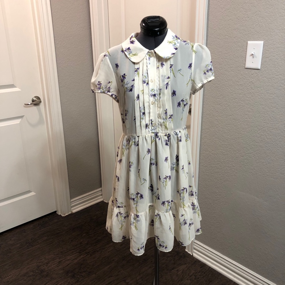 Kawaii Peter Pan Collar Floral Dress - Picture 4 of 8